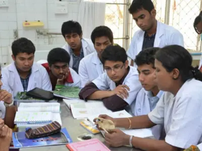 झारखंड को बड़ी सौगात: धनबाद-जमशेदपुर मेडिकल कॉलेजों में 250 MBBS सीटें, PG सीटों का भी विस्तार
