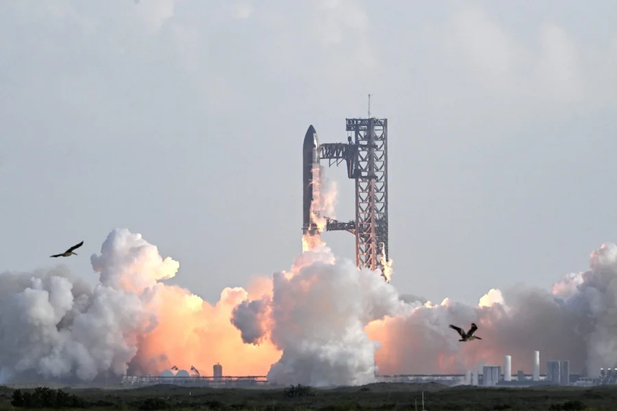 SpaceX IPO: Record $1.75 Trillion Valuation, June 11 Date, and Why Investors Say It Has the ‘Deepest Moat That Exists Today’