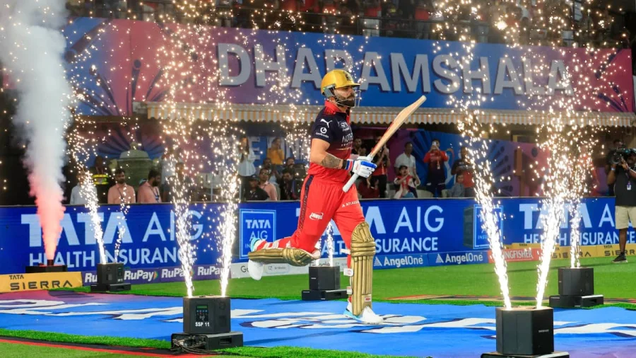 Virat Kohli Creates Historic IPL Record With Unmatched 600-Run Feat