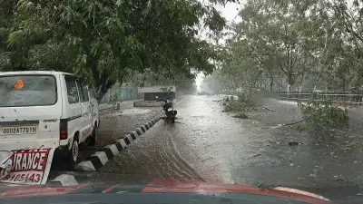 Deadly nor’wester batters Bhubaneswar, uproots 200 trees