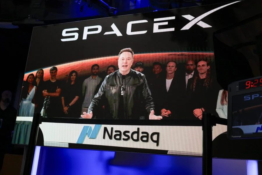 Live updates from SpaceX IPO debut: SpaceX valuation now at over $2 trillion as stock climbs to $165 a share