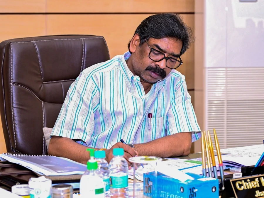 झारखंड कैबिनेट के बड़े फैसले: राज्यकर्मियों को एडवांस वेतन; हाथी के हमले में मौत पर मुआवजा बढ़कर हुआ 10 लाख