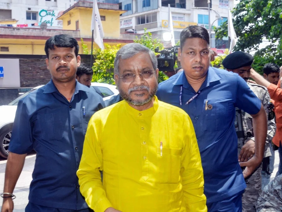 झारखंड राज्यसभा चुनाव: अब NDA विधायक ले जाए जा रहे होटल, क्या रणनीति?