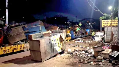 Railways demolish illegal shops in major eviction drive in Kolkata