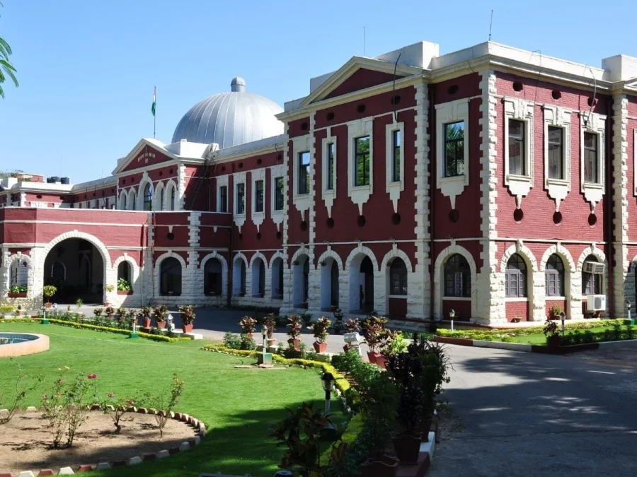झारखंड के पारा टीचर्स को हाई कोर्ट से बड़ी राहत, अब संविदा सेवा भी पेंशन से जुड़ेगी