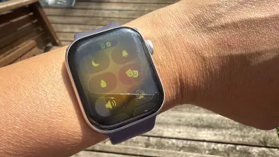 How does the Apple Watch water lock feature actually work?
