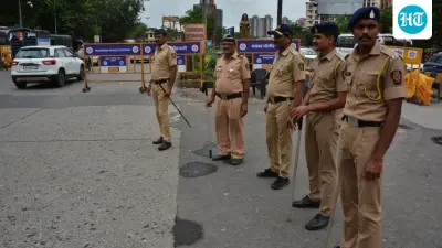 Thief steals  ₹9 lakh belonging to women SHG from parked vehicle in Jalna district