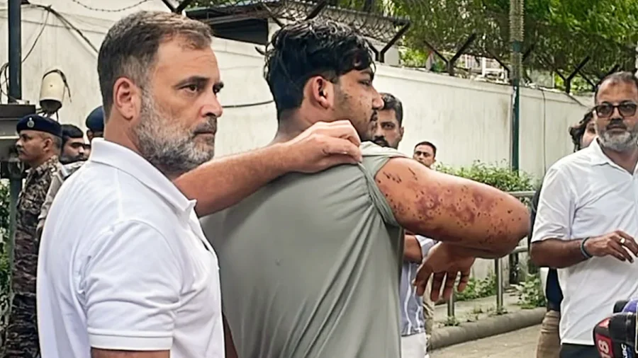 Why protect Amit Shah?: Cong questions presence of badgeless cops, use of AK-47, pellet guns
