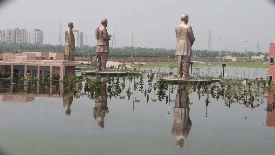 Gomti floods Rashtra Prerna Sthal, puts riverside planning under scrutiny